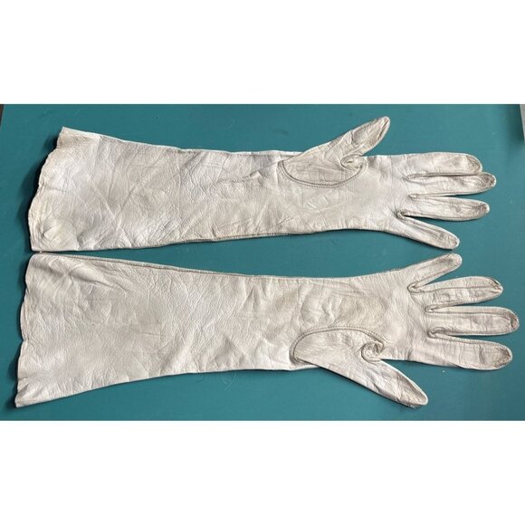 La Masheen Accessories - VTG La Masheen Real Kid Leather Ivory Womens Unlined Gloves Long Elegant Vintage